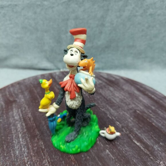 Dr. Seuss Cat In The Hat Figurine With Fish & Bird Accents - Picture 1 of 8